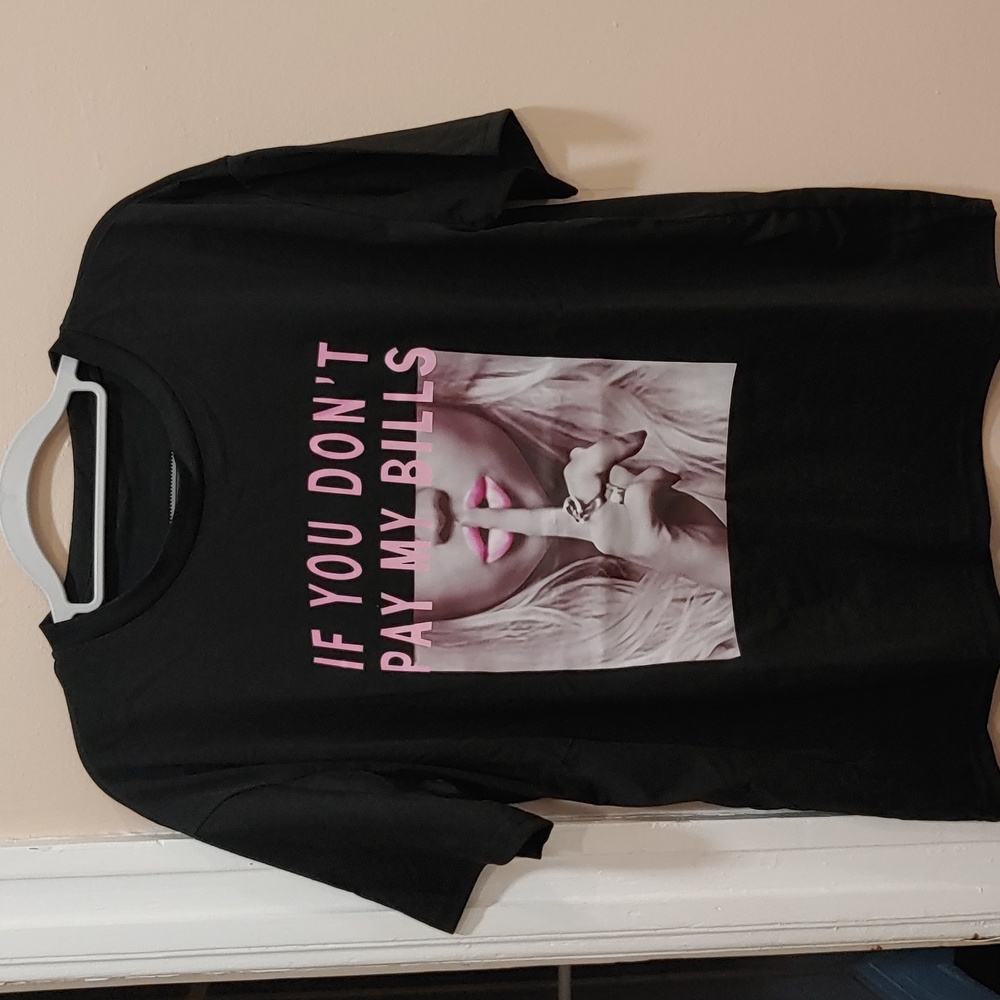NWOT BLACK T SHIRT